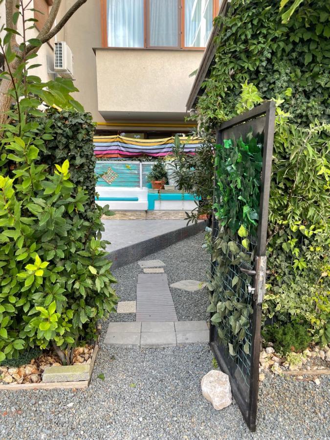 Arcadia Apartament Mamaia Nord Năvodari Eksteriør billede